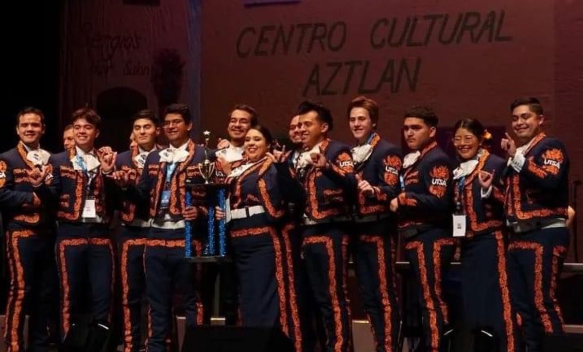 In case anyone wants to know! You can also book yours truly, UTSA Mariachi Los Paisanos for any event that you may have! Nothing is too big or too small for us! Bdays, quinces, weddings, concerts, serenatas no importa! Just contact us (or me) and we can get the party going!💙🧡🤍
