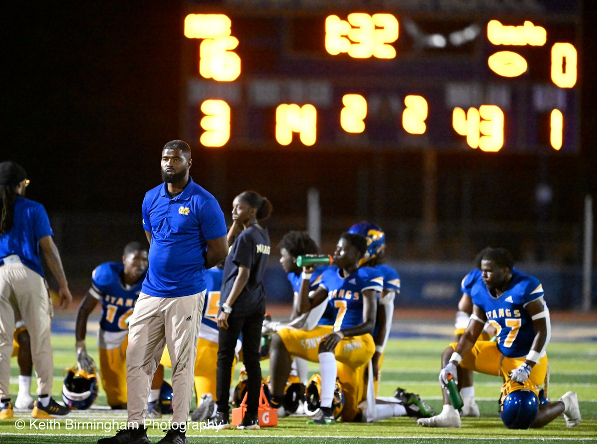 photowkb's tweet image. Muir takes on Arcadia during a prep football game at Muir High School in Pasadena. @cifss #cifss #muir #arcadia #football @SGVNSports #pasadena @NikonUSA #nikon @InsideSoCalSpts