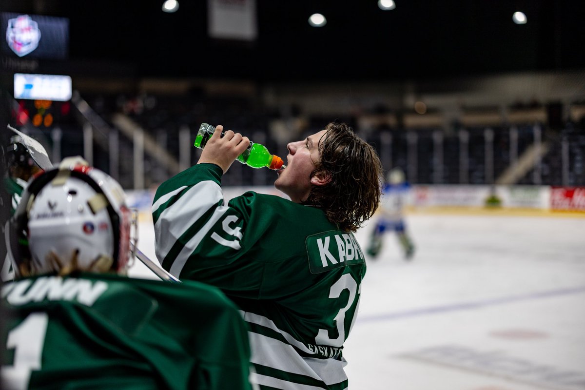 blazerhockey's tweet photo. Big Game Madex!🔥
Blazer prospect G Madex Kabrud makes 39 saves in a 3-2 WIN over Team AB at @TheWHL Cup!
https://t.co/xCoNjVLfGE
📸 Taylor Lachance https://t.co/kuTG2EaAFC