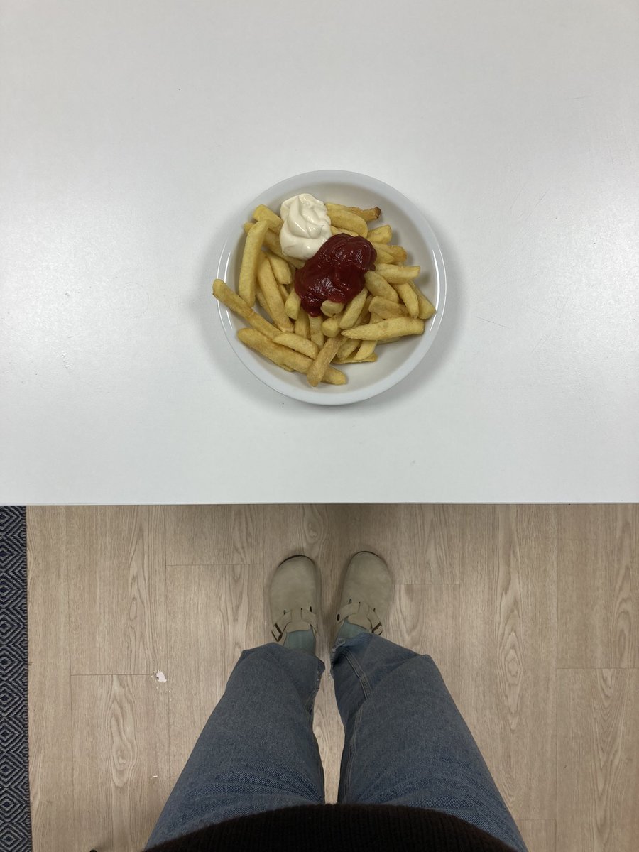 _SCHMO's tweet photo. grüße aus der küche! https://t.co/AWiiOcHNnn