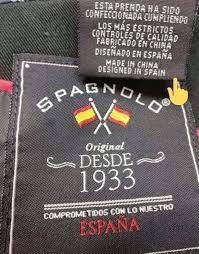 De todas las marcas, mi favorita es esta, que apela al patriotismo poniendo su nombre en un italiano inexistente y encima fabrica su puta ropa de hortera falangista cocainómano wannabe en China.