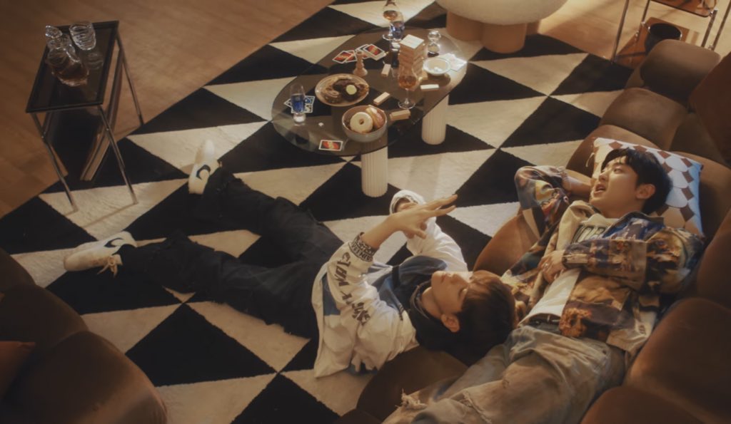 cbforu's tweet image. What is the name of this movie?