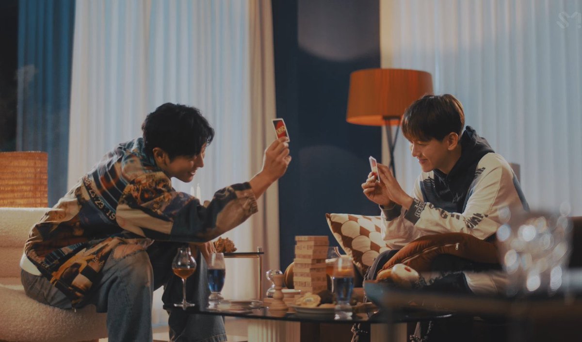 cbforu's tweet image. What is the name of this movie?