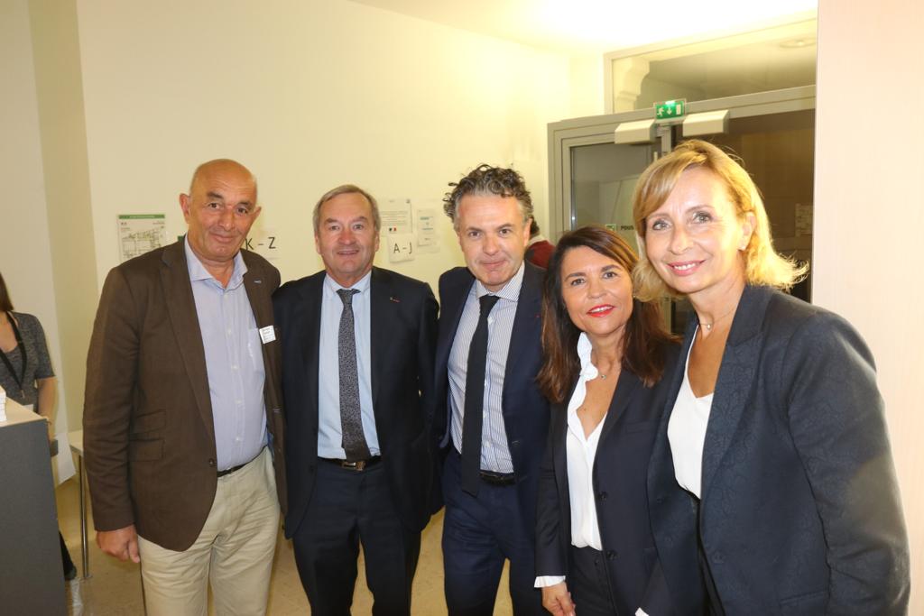 Dom_Granier's tweet photo. Retour sur ce rendez-vous incontournable, les Victoires des Cantines Rebelles, organisées par @UnPlusBio 
Bravo aux 8 Lauréats de cette édition 🍎🏆
Une journée riche en partage @ChristopheBechu @ValRouverand @Sandrinlafargue et Emmanuel HYEST https://t.co/kqhtldSzMM