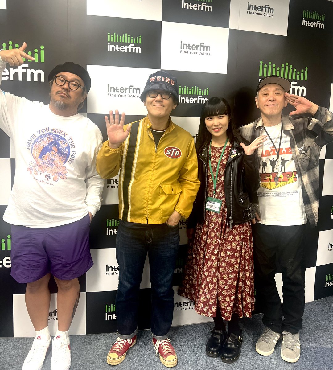 KENSHO_ONUKI's tweet photo. インスタライブのあと深夜24時からはおなじみゴキゲンradio Kenrocks niteのスタート!ゲストにポップ・マエストロなチャルトンのネモトくんとおひなちゃん!あんなことからそんなことまで?楽しい音楽時間🎵ラジオはいいネー! #kenrocksnite #interfm897 #洋楽好き #childishtones #indies https://t.co/ZB9u09lAY4