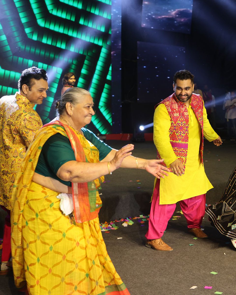 RangiloRe's tweet photo. 5th Day Celebration With @virajghelani 💥
..
..
Get ready to groove to the beats of Navratri at @NescoEvents #RangiloRe 2023 in Mumbai with the sensational @parthivgohil  
Don't miss out on this Garba extravaganza. https://t.co/yJddJHVxzU