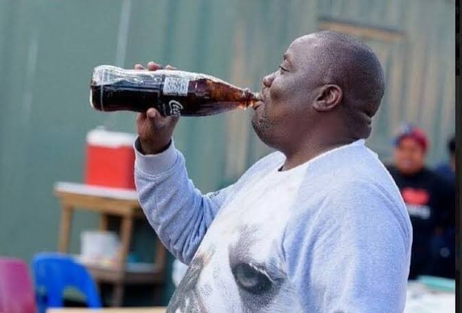 ntoxiie's tweet photo. Sundowns has been trending since Tuesday and today is Friday,  Nakhona we lost but still the talk of the town 🤣 Ai Rest bawfethu. https://t.co/kNffEUFZqD