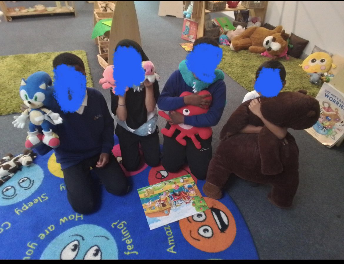 MrsJina2's tweet photo. During this week's Thrive sessions, Miss Crowther and pupils cooperated together to solve jigsaw puzzles. The pupils worked effectively collectively to solve challenges.  @DeltaSouthmere #DeltaAcademiesTrust #Thrive #PSHE #social #emotional #mental #schools #TeacherLife #teaching https://t.co/t4XyIkbRBk
