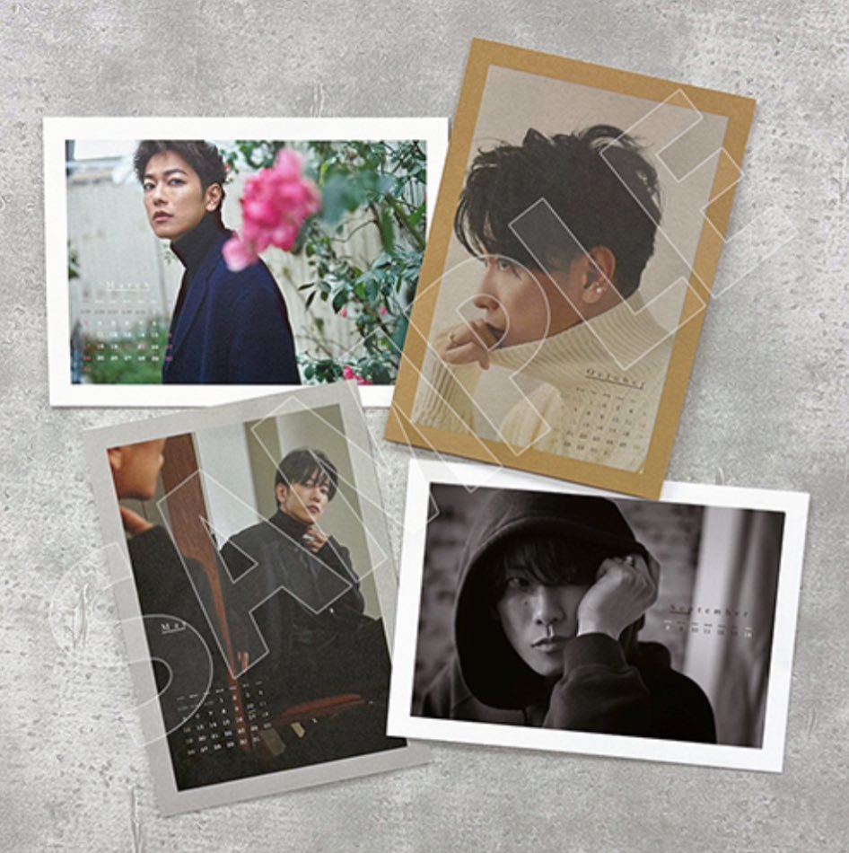 yuzu_mikan1201's tweet image. 健さんのカレンダーきた〜💕💕
グッズもAとコラボの物いっぱい 全部買ってしまった
我ながらチョロいわ〜🤣

日めくりまではいかなかったけど  36枚もあるんだね！
楽しみだわ〜🥰

#佐藤健 #佐藤健2024カレンダー 
#ABYTS #Co_