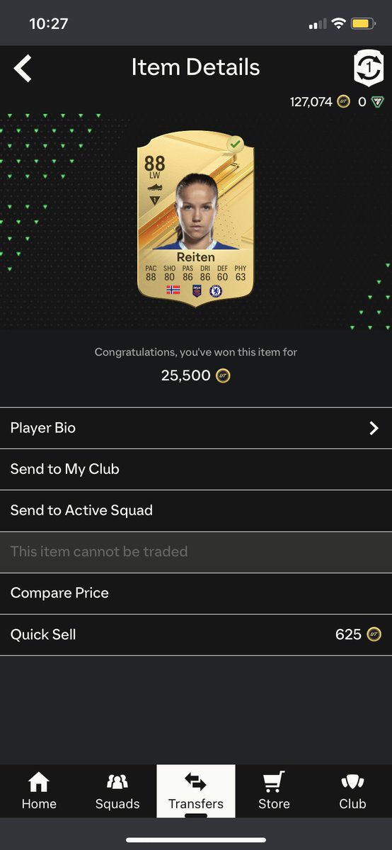BrazilianRF's tweet photo. @EASFCDirect why is this card randomly untradeable? i just bought it https://t.co/vdYOAWpwT1