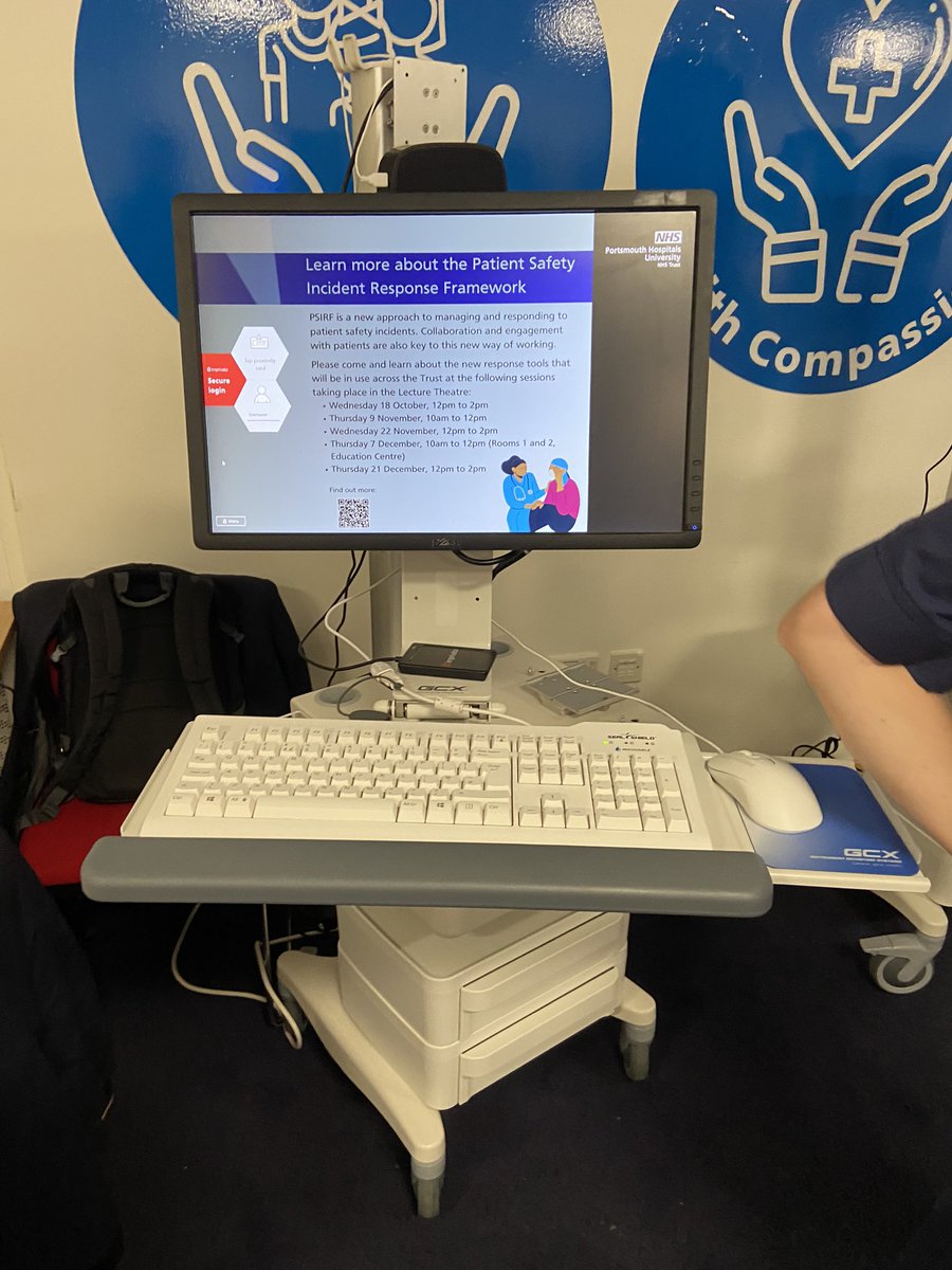 Davieskato's tweet photo. Testing options for the new Emergency department wall mounts at the QAH lecture theatre on E level @PHU_NHS 
@PHUDIGITAL #bbec #improvingemergencycare https://t.co/YPfUarjK1e