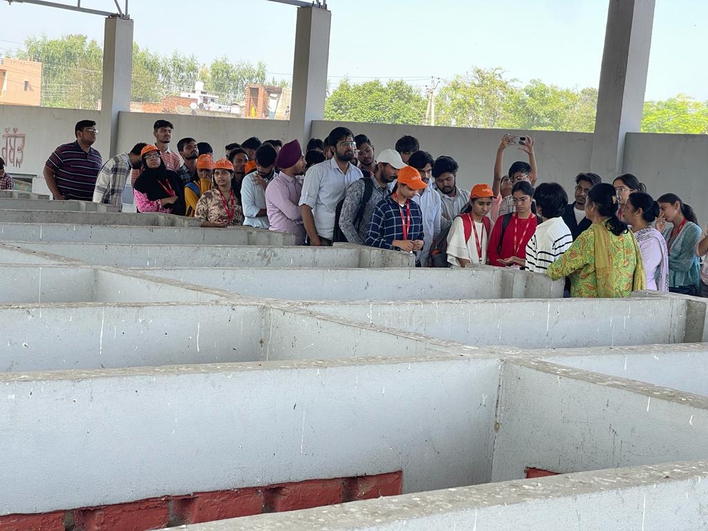 McJalandhar's tweet image. understood the process involved in composting and material recovery. Hopefully, they will be able to further educate their friends, family, and neighbors and talk more about waste on a day-to-day basis.
it
#pmidc
#SwachhSurvekshan2023
#IndianSwachhataLeague
#GarbageFreeIndia