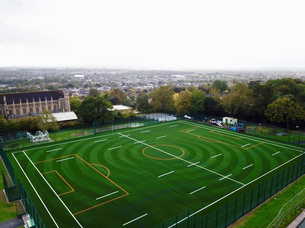 The stunning new facility @Wimb_Coll is nearing completion as you can see from these amazing aerial photos! The new 3G pitch will cater for football & rugby, providing a boost to the school's sporting provision & wider community. #education #sports #football #rugby