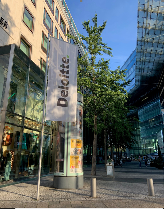 Katharina Gnath tweet media