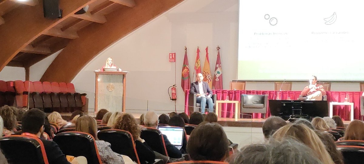 Bibliosalud2023's tweet photo. #Bibliosalud2023
Mesa 4. 
Puesta al día con los proveedores.
Modera: Juan M. de la Cámara de las Heras.
 EBSCO 
Benedita Menezes
Tema: Integración de DynaMed con la Historia Clínica Electrónica.
Experiencia en el Hospital Universitario Central de Asturias https://t.co/wz71Z4wCAt