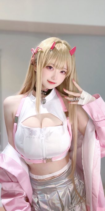 Twitterのコスプレ画像9