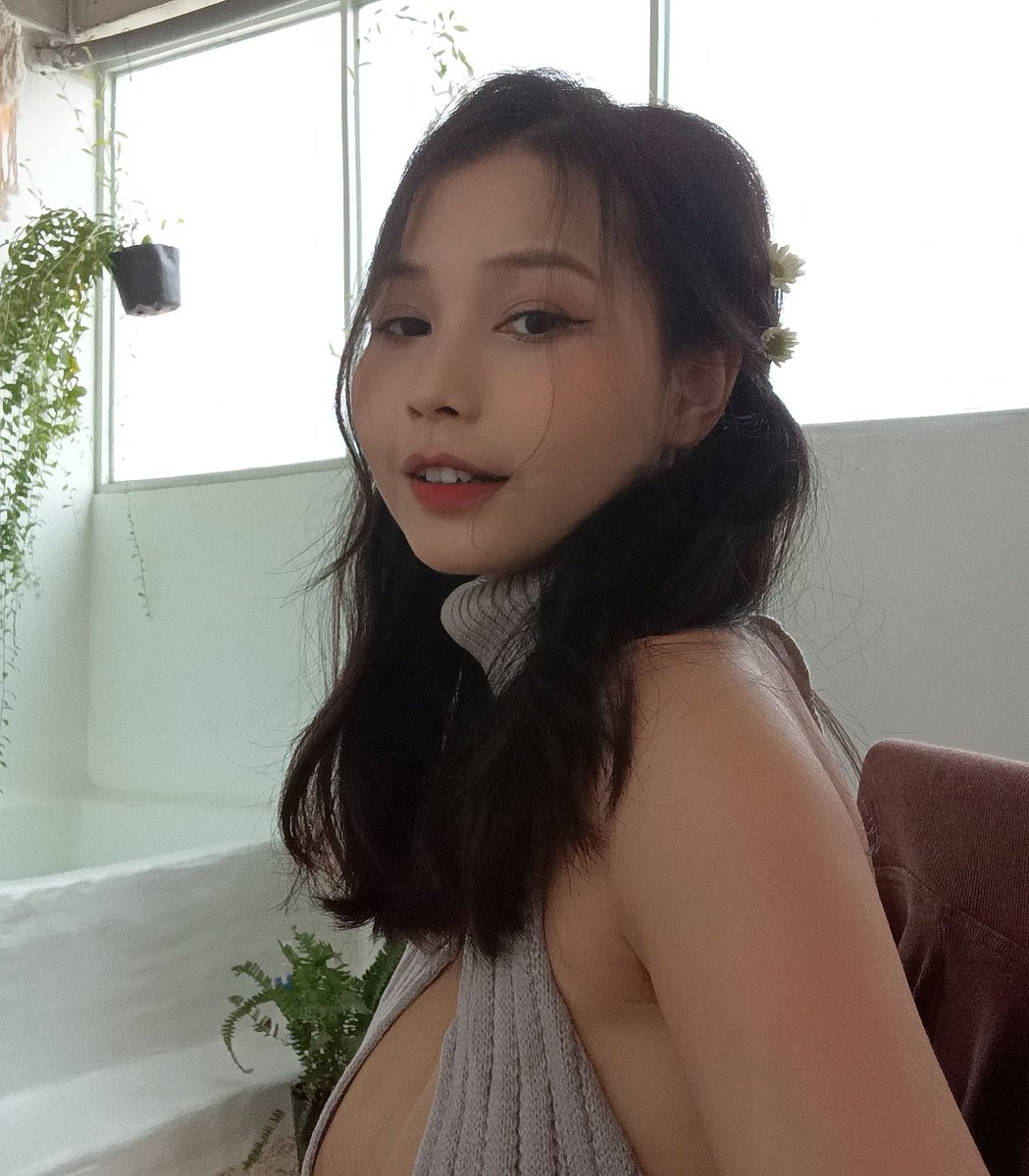 Hannhi22's tweet photo. Em chấp luôn cam thường nhé mấy anh iu 🫶🫶❤️❤️✨️✨️
#beauty #hannhi22 #model #photography https://t.co/V6Wlx0r1pl