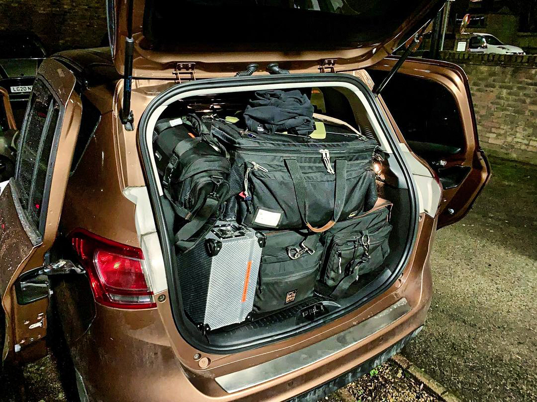 GenesisHire's tweet photo. Genesis Kit spotted in-transit with Nezih Savaskan (aka @watchvideosoul )

Thanks everyone for the awesome Behind-The-Scenes you've been emailing over : it's such fun to see everyone thriving!

NOTE: WE DON'T RECOMMEND LEAVING KIT UNATTENDED IN ANY VEHICLE AT ANY TIME🤣🤣 https://t.co/Pysv5Oqd2w