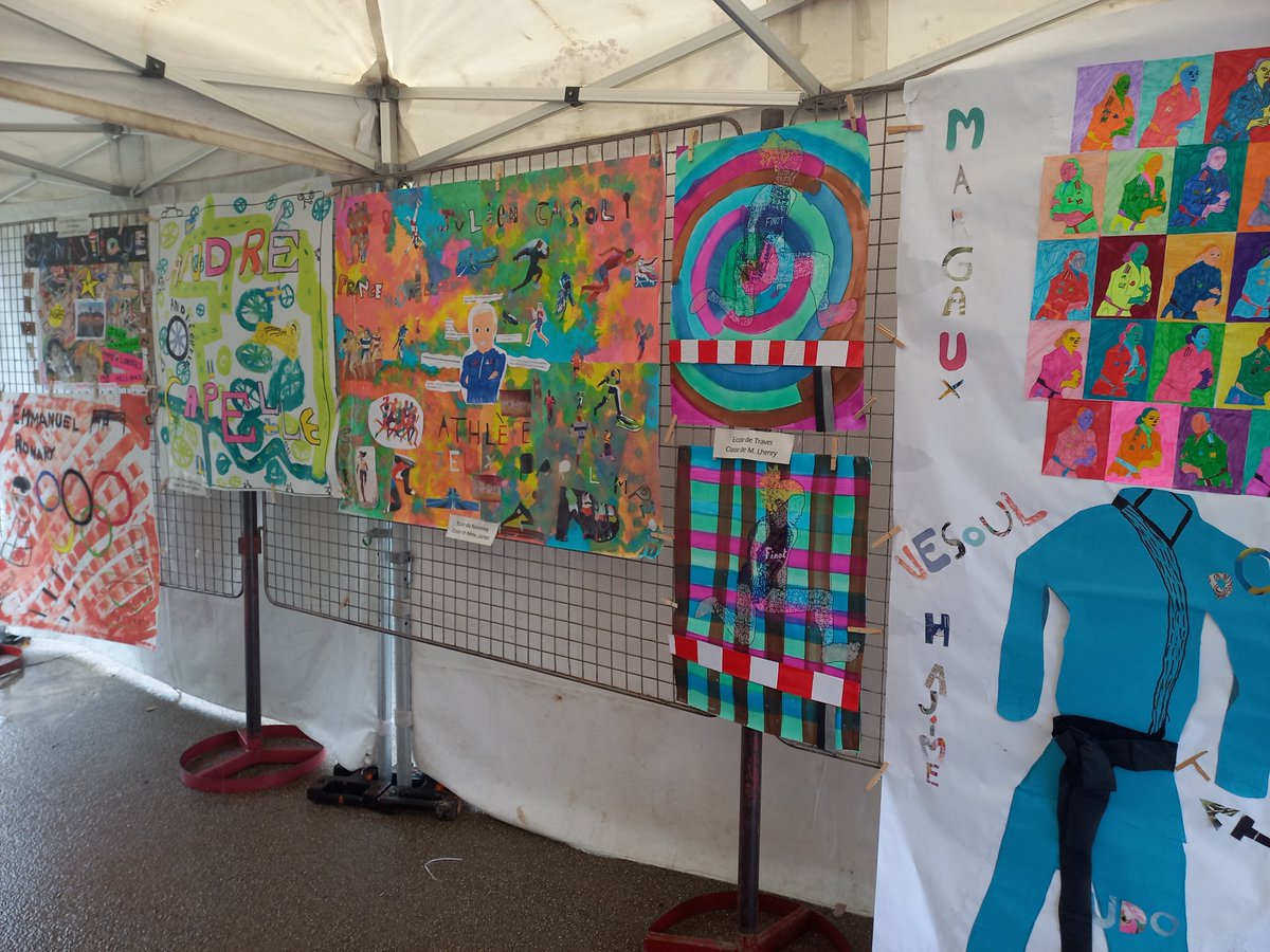 Bravo aux classes du 1er degré qui ont rivalisé d'imagination et de créativité pour mettre à l'honneur les sportifs hauts-saônois ayant participé aux #JO.<a href="/DSDEN70/">DSDEN de la Haute-Saône</a> <a href="/unss_70/">@Unss_70</a> <a href="/Vesoul2Vesoul3/">Circos V2.V3.SDEI</a> <a href="/CircoVesoul1/">circo.vesoul1</a>