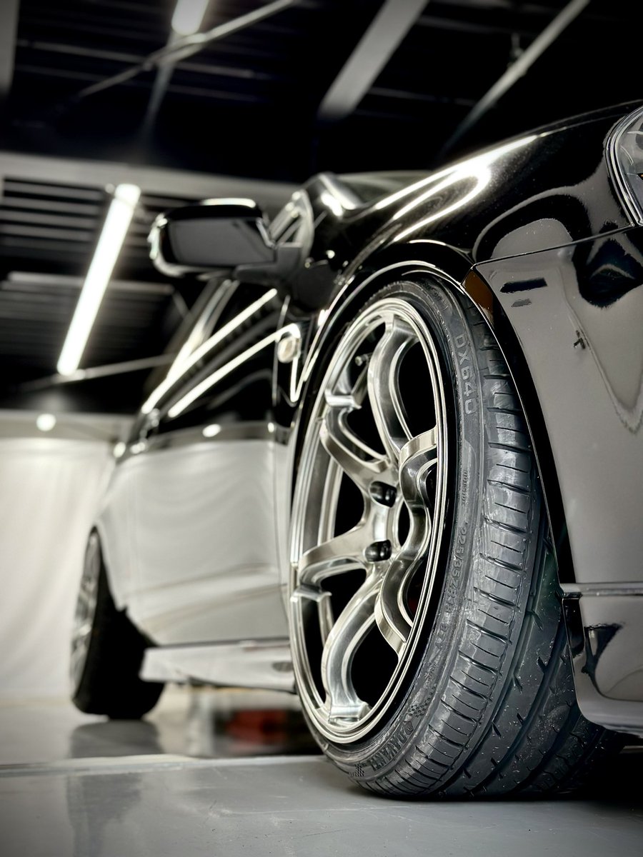 ishi_tetsu's tweet photo. 今回買取させていただいた車両にACHT6を入れました。

予想以上のカッコよさに驚き！！

車両の撮影が終わったら、明日ライブ配信しますのでお楽しみに！

#ACHT6 https://t.co/6LDD3jcFEZ