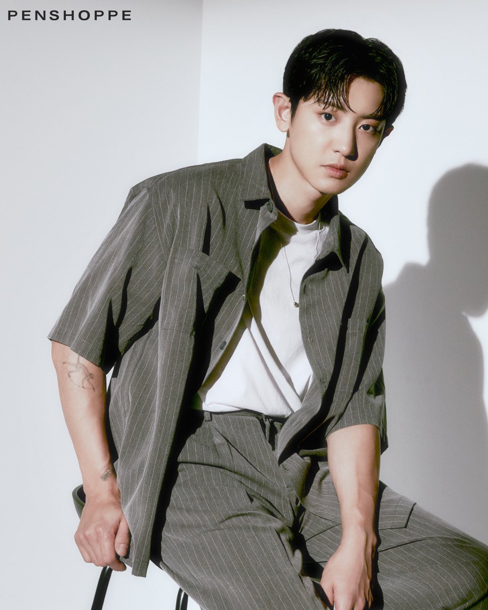 PENSHOPPE's tweet photo. Perfect for work or casual everyday looks.

Redefine stylish comfort, wear this #PENSHOPPE look. Shop more Dress Code pieces in-stores nationwide and online at 🌐 https://t.co/dMvf4gQbfI

#PENSHOPPExCHANYEOL https://t.co/CulGm1vxhV