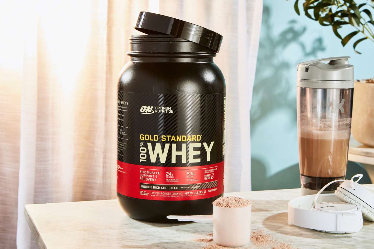 reference_sport's tweet image. La whey est une protéine extrêmement efficace pour développer les muscles, pour brûler des graisses et même stabiliser l'appétit. Elle favorise la production d'hormones qui régulent la faim et peut vous aider à atteindre plus efficacement une bonne définition musculaire.