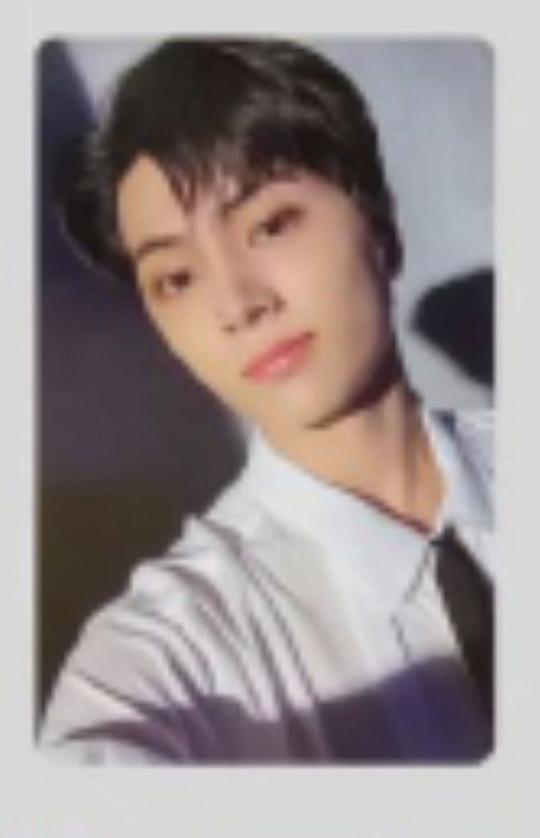 sixtyonehjj's tweet photo. wtb jay sunghoon fate tour special trading card

- ready ina yaah
tag. wtb enhypen fate tour special trading card stc merch https://t.co/oVaUWqmNnS