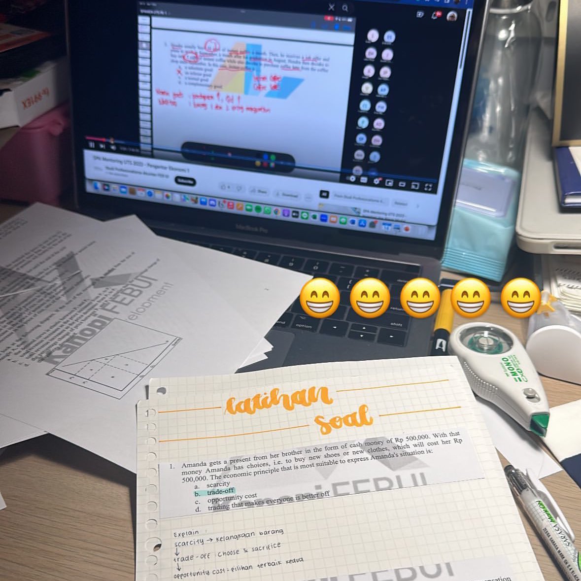 xavierarchs's tweet image. life as anak akuntansi di feb ui 🤗🤗🤗🤗