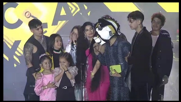 Mitziaventurera's tweet photo. GANARON
YOLO AVENTURAS LÍDER DIGITAL DEL AÑO https://t.co/dlnrw0WUoR