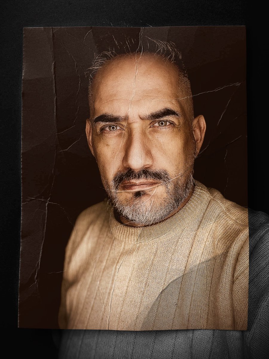 carlospulido_mx's tweet photo. Octubre 19, 2023. #yo #me #selfie #greeneyes #49yo #grayhair #anxiety #depression #beard #MentalHealthMatters https://t.co/XkAgBW4q0t
