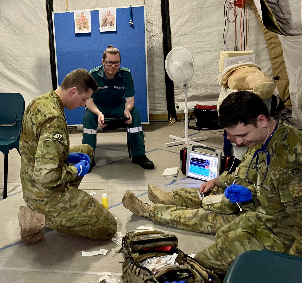 Always great to see our @AustralianArmy medics and combat first aiders developing their clinical skills with support from the team at SAAS. Building relationships in the community we serve. @COMD2Bde Huge thanks to the leadership of 3HB. @AustralianArmy
