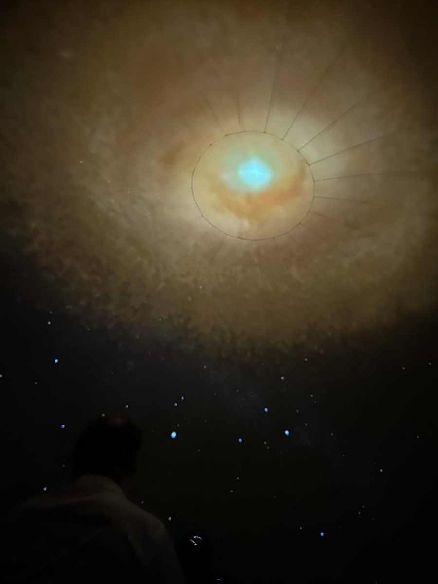 perrinechambaud's tweet image. 𝕊𝕒𝕝𝕠𝕟 𝕕𝕦 𝕝𝕚𝕧𝕣𝕖 𝟚𝟘𝟚𝟛 2/3

@lireenpolynesie 

Un petit tour sous les étoiles au 𝕡𝕝𝕒𝕟é𝕥𝕒𝕣𝕚𝕦𝕞
 #ProScience 
🙏Merci à Régis de nous avoir fait découvrir l'origine de la terre et les secrets de notre 𝕘𝕒𝕝𝕒𝕩𝕚𝕖. 

#profdoc #culturescientifique