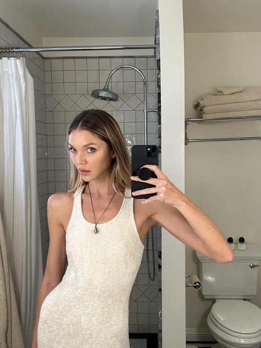 hey https://t.co/Xh9uAdFvjU