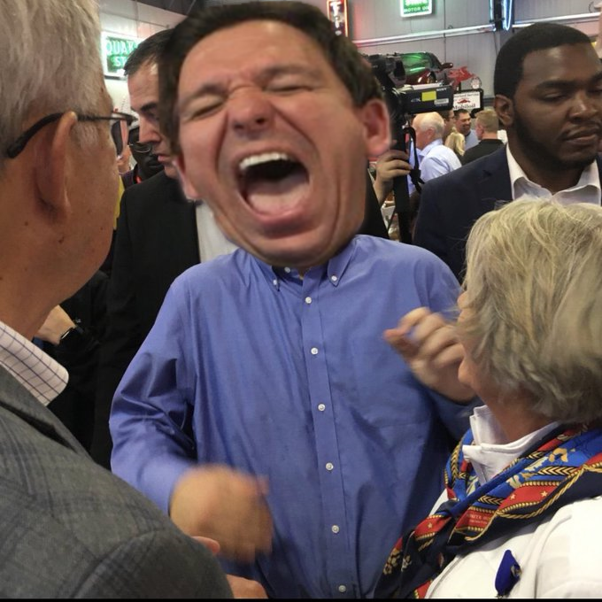 MikeFlo21575029's tweet photo. @MayoIsSpicyy Even DeSlantis is laughing! https://t.co/EsgWm9DnAJ