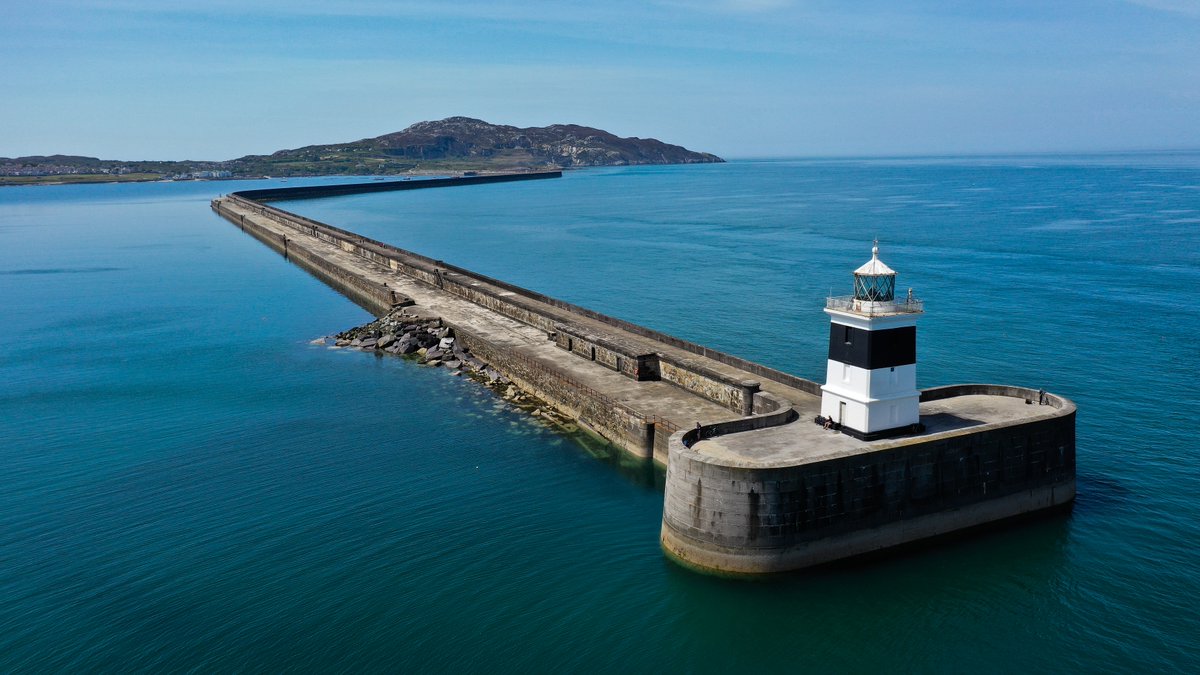 Rydym yn buddsoddi £40m i helpu i adnewyddu Morglaedd Caergybi a diogelu dyfodol hirdymor y porthladd.

Mae Porthladd Caergybi yn hollbwysig i Ogledd Cymru ac yn gyflogwr allweddol yn Ynys Môn.

Mae'r cyhoeddiad heddiw yn ddatblygiad cadarnhaol i Ynys Môn.
llyw.cymru/llywodraeth-cy…