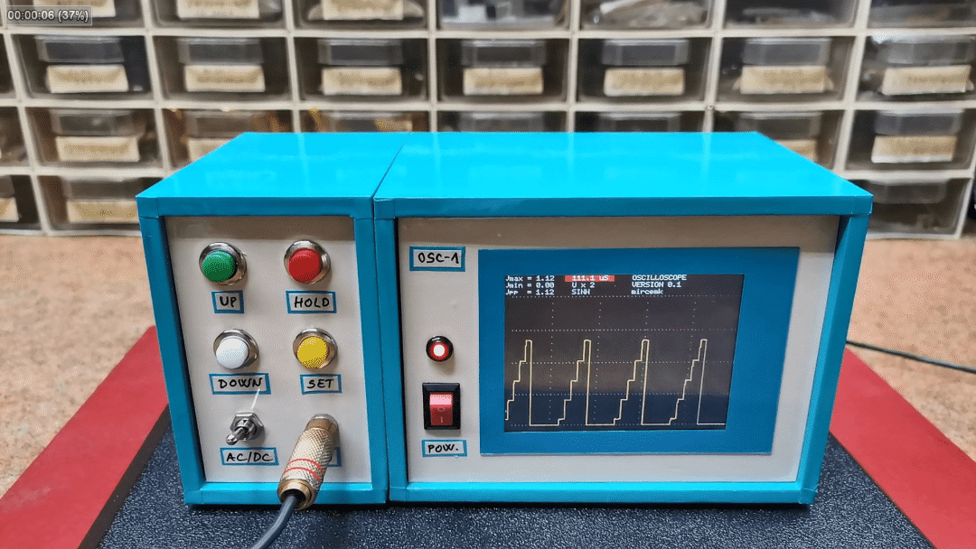 dfrobotcn's tweet image. 🔧 Crafting a 500MHz oscilloscope with STM32? Yes, it's possible! Move over 50kHz Arduino versions, STM32's in the house! 🚀 Ideal for lab use & budget-friendly. gao.ee/esk55
#Arduino #STM32 #TechDIY