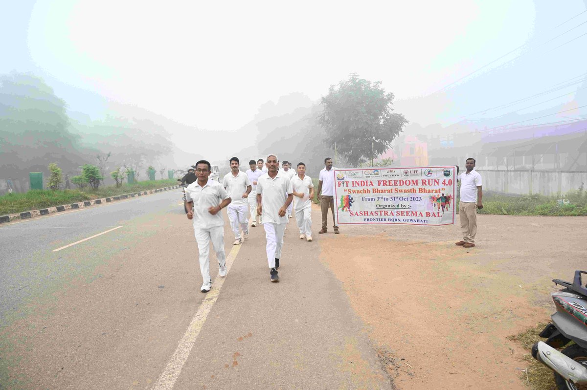 SSBFTRGUWAHATI_'s tweet photo. Ftr Hqrs Guwahati organized 3 Km run under Fit India Freedom Run 4.0.
#HumFitToIndiaFit
#Run4India
@HMOIndia @PMOIndia
@PIBHomeAffairs
@SSB_INDIA
@DARPG_GoI https://t.co/xBEGP17pVi