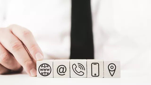 👨‍💻  #RelationClient  👩‍💻
————————————
La multiplication des canaux de contact bouscule les codes de la relation client.

« Les marques s'adaptent et tirent parti du numérique, grâce aux réseaux sociaux… »

By <a href="/BigotJeanne/">Jeanne Bigot</a>
Via <a href="/LesEchos/">Les Echos</a>
————————————
▷ lesechos.fr/thema/articles…