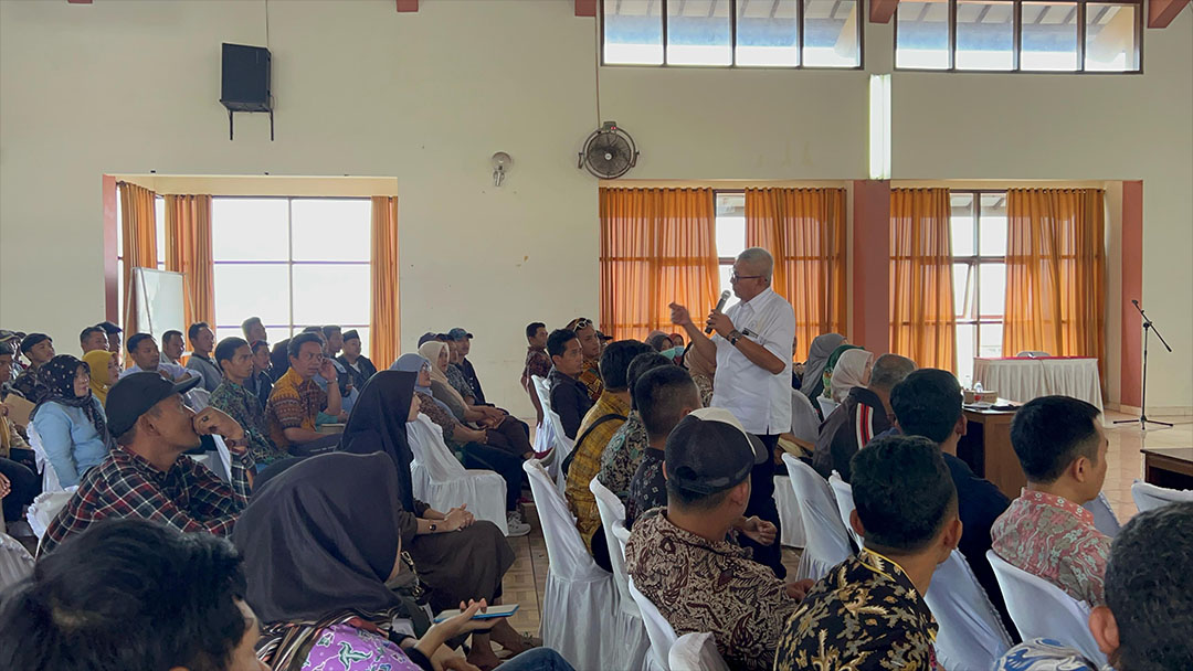 kangagun's tweet photo. Diskusi publik Komisi XI DPR RI bersama Bank Indonesia terkait pengendalian inflasi di Kab. Kuningan bertempat di Gedung Wisma Permata Kab. Kuningan. https://t.co/6FZO2XjRyN