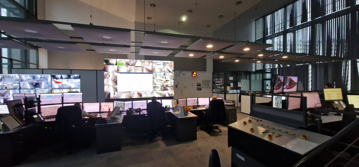 8h30, tout est ous controle au PCC de <a href="/lignesdazur/">Lignes d'Azur</a> les tramways de la <a href="/MetropoleNCA/">Métropole Nice Côte d'Azur</a> roulent normalement et les régulateurs sont prêts à redémarrer les lignes de bus.