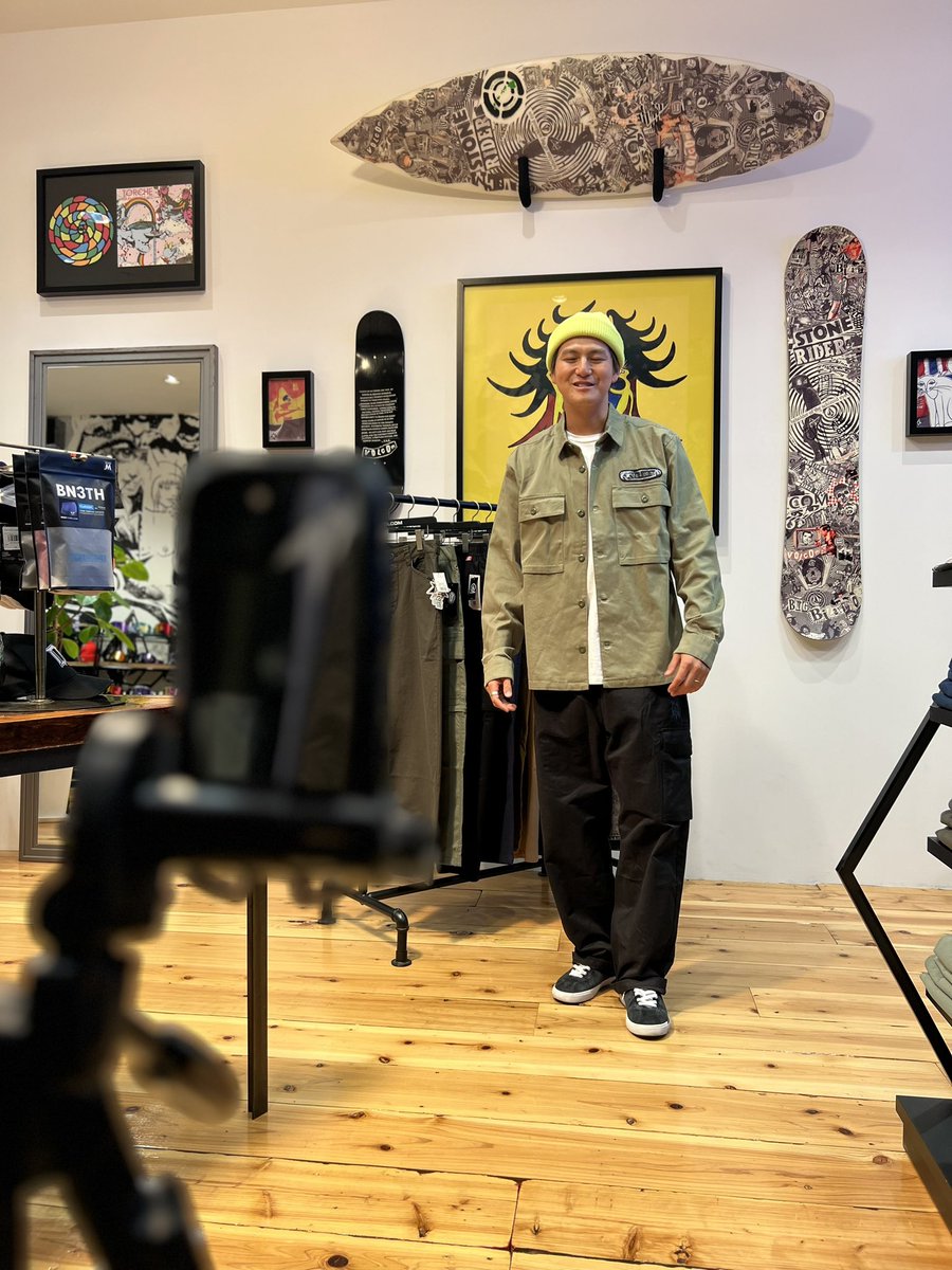 REGULATOR_CREW's tweet image. @REGULATOR_WEB 毎週木曜日20:30からのインスタLIVEは @VolcomOsaka 店長の @213AICHI が担当◎ 彼がLIVE中何回噛むか数えて下さい、正解者には何か送ります…笑 
#カムカム木曜日 #regcrew #regulator #regweb #volcom #volcomosaka #ボルコム大阪 #レグクルー #ボルコム #インスタライブ