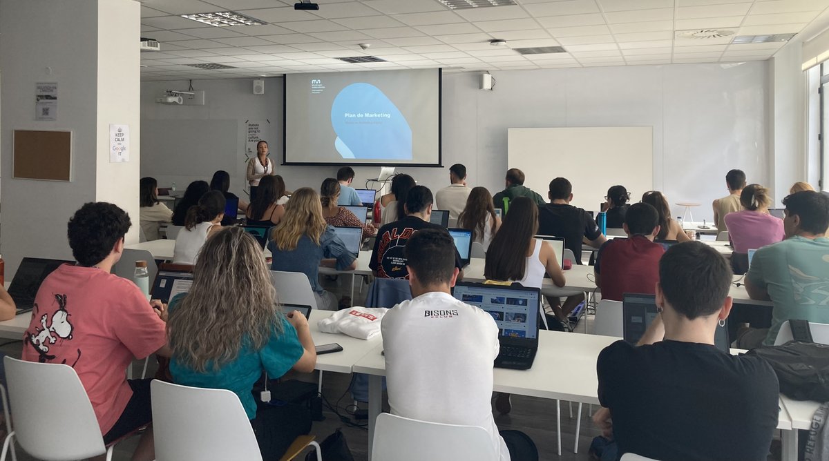 MU Marketing Digital tweet media