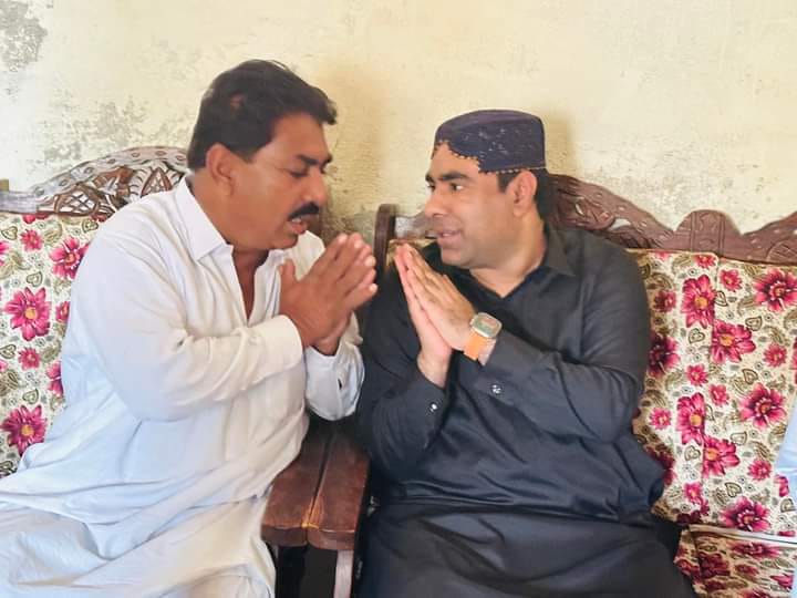 SaddamH76264314's tweet photo. مُنافقت بھی کوئی کرنے کی چیز ہے،
دِل بڑا کیجئے ہمارا مُقابلہ کیجئیے. ⚔️❤️
BOSS ❤️ @FerozeJamali @BBhuttoZardari
#PresidentPppDisttNf
#SmtPppDisttNf
#NA206 🇱🇾 https://t.co/A41Rd8NwEc