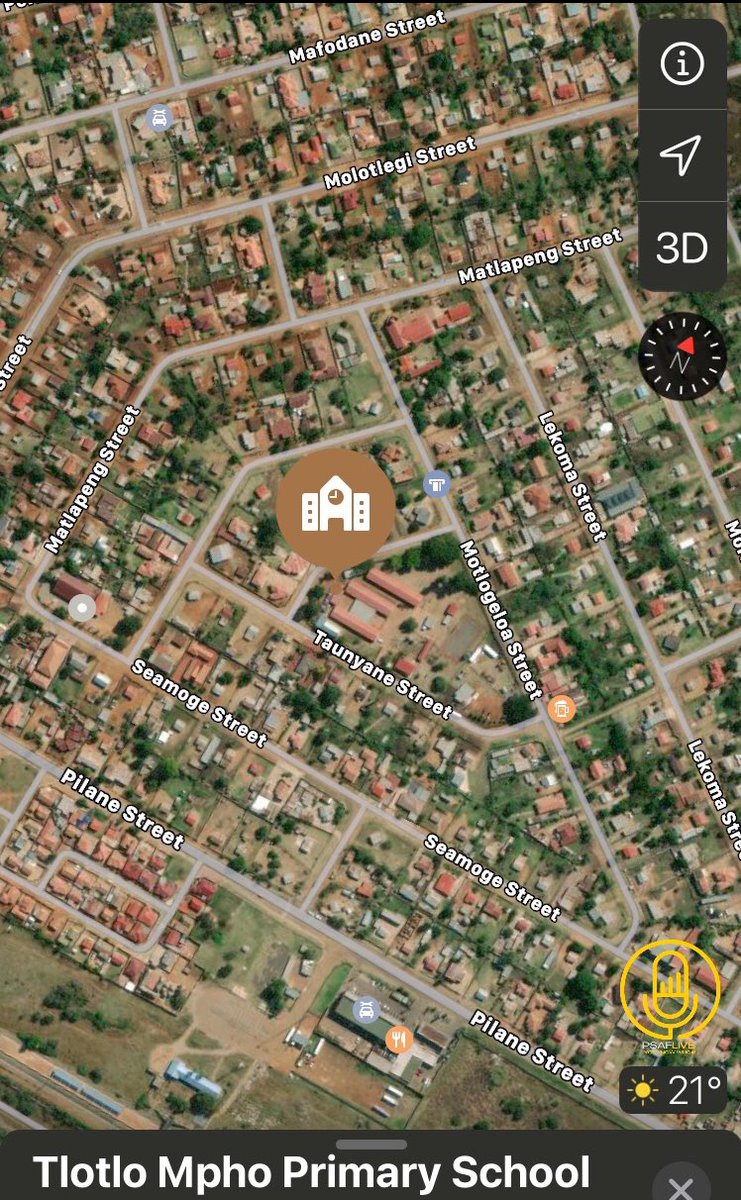 PSAFLIVE's tweet photo. BREAKING NEWS: About ten kids have fallen ill and medical services arrived at TlotloMpho primary school in Garankuwa, this comes after Kids ate biscuits bought from a Spaza Shop owned by illegal foreigners. https://t.co/NArgTbq1Ql