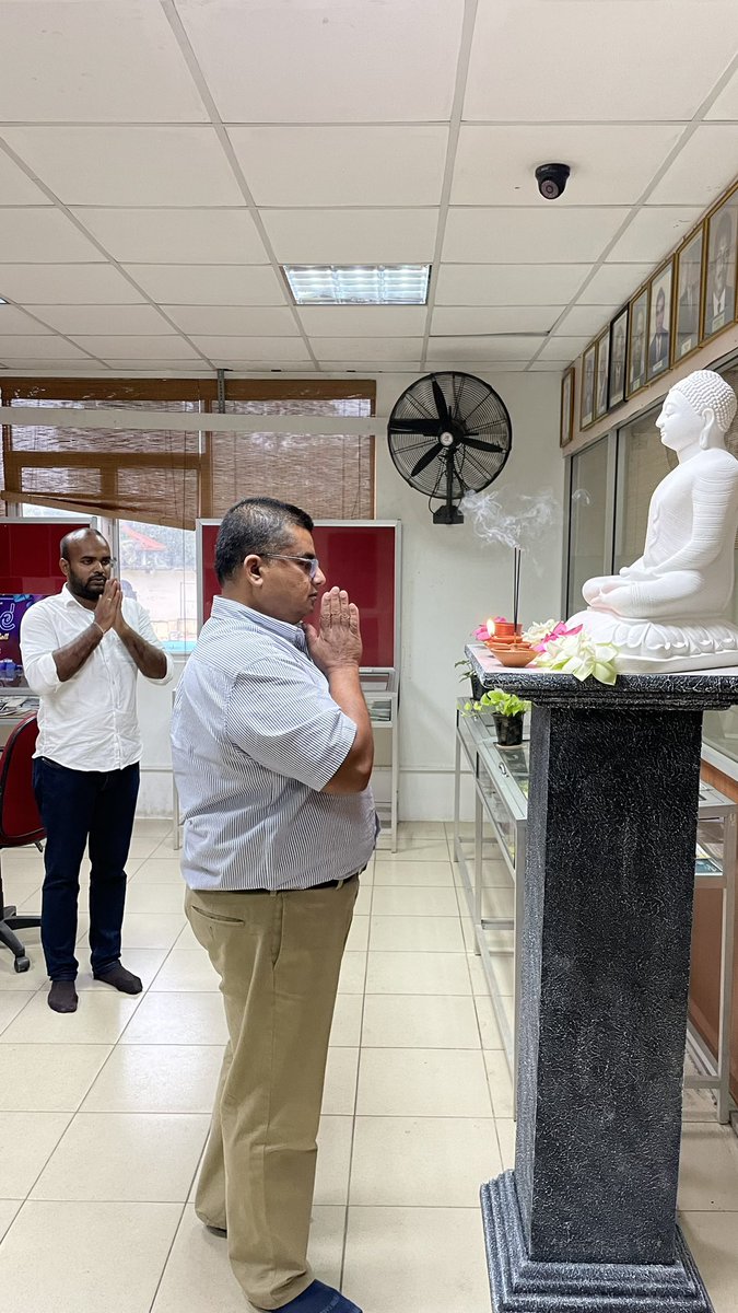 DSBuddhists's tweet photo. On the 18th of October, 2023, the OSBS donated a Lord Buddha statue to the Old Boys Association (OBA) of DSSC. This was placed in the OBA headquarters.
The President of DS OBA, Brother Mayura Amarasinghe participated in this event. #DSSC #DSOBA #OSBS #DSBuddhists https://t.co/qYsDfQ2ADf