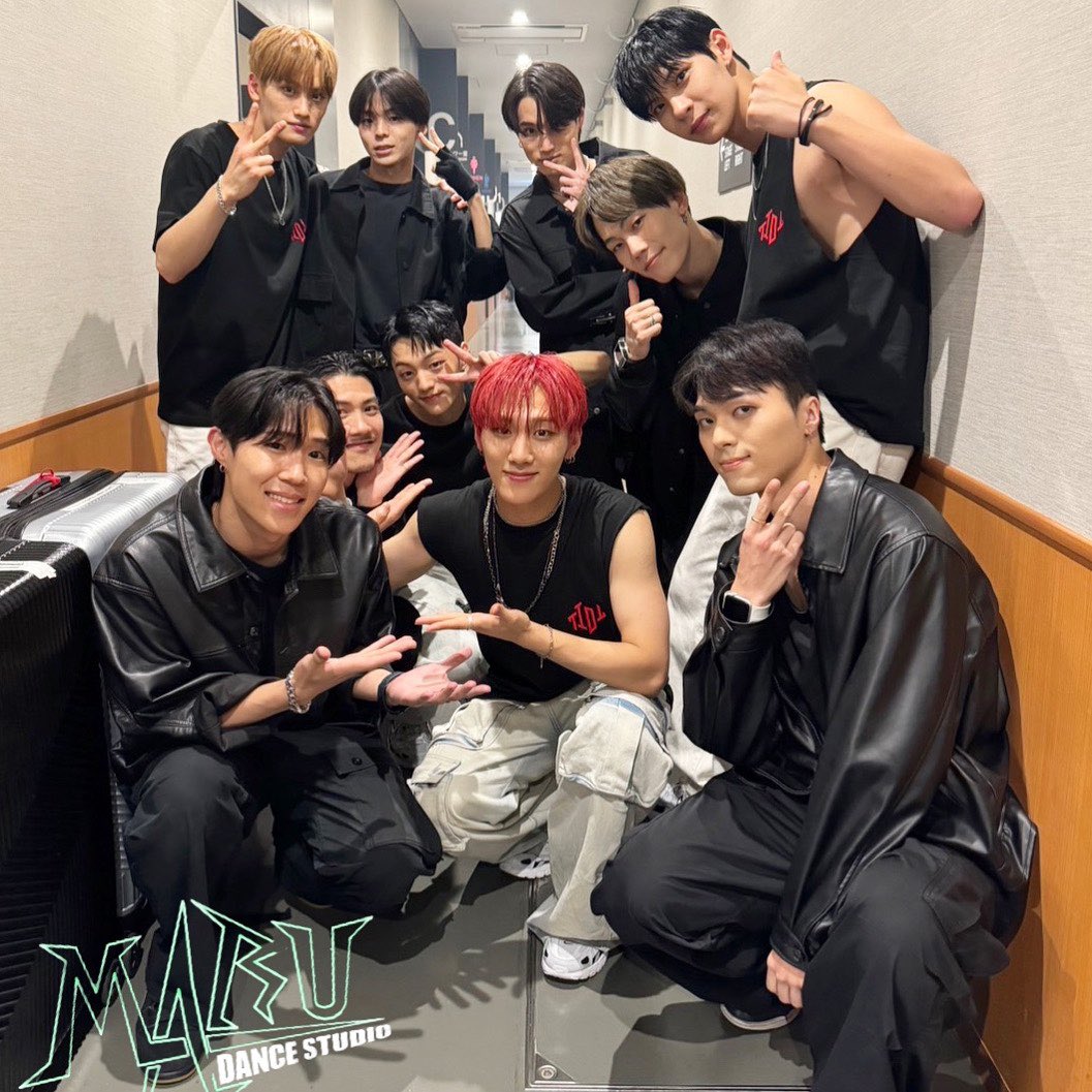 DanceStudioMARU's tweet photo. TIOT Japan 1st Live Concert 'BULEPRINT'

10/14 ZEPP羽田にて開催されたTIOTの日本初単独ライブコンサートに、Team MARUがダンサーとして出演致しました🔥

デビューそして、日本初単独ライブおめでとうございます‼️
今後のさらなる活躍を期待しております💐
#TIOT https://t.co/fQgPUMfbBM