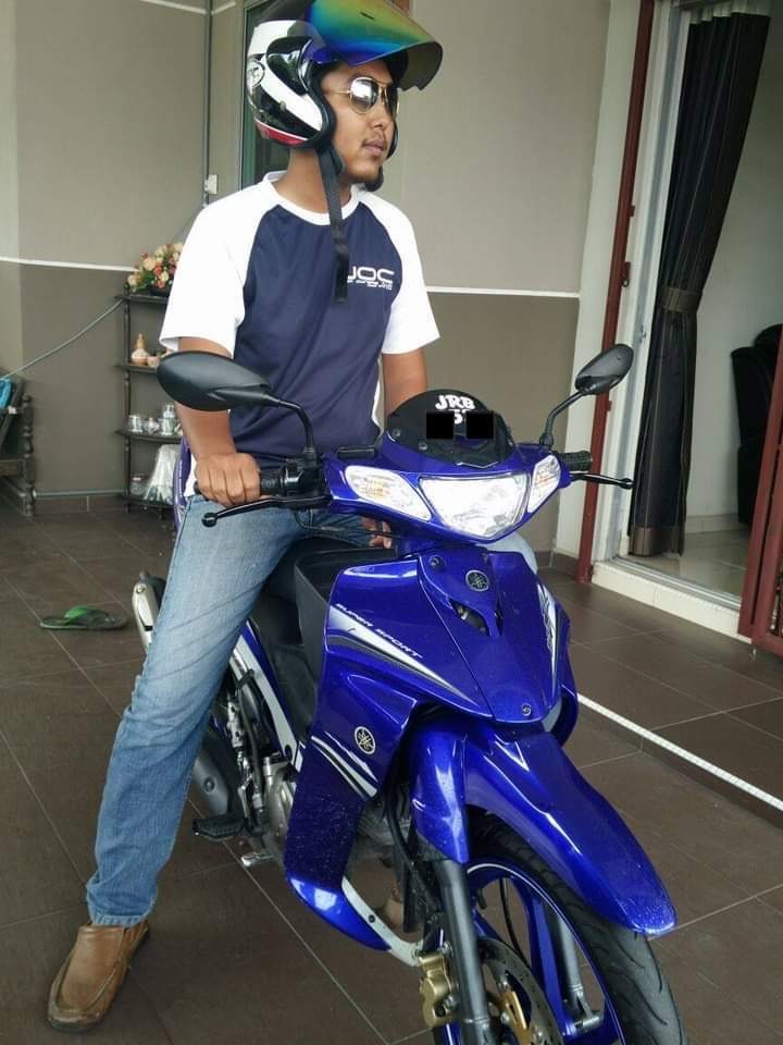 Plan ride hujung minggu kasi jadi 😎

kredit ::  Wan Lepok 

#SanggapThrottle #TheBikersRanger #tbr #kapcaijahat #jenterapejuang #duniaduaroda #kapcai #ride #convoi #santai #cuprix #motor #malaysia