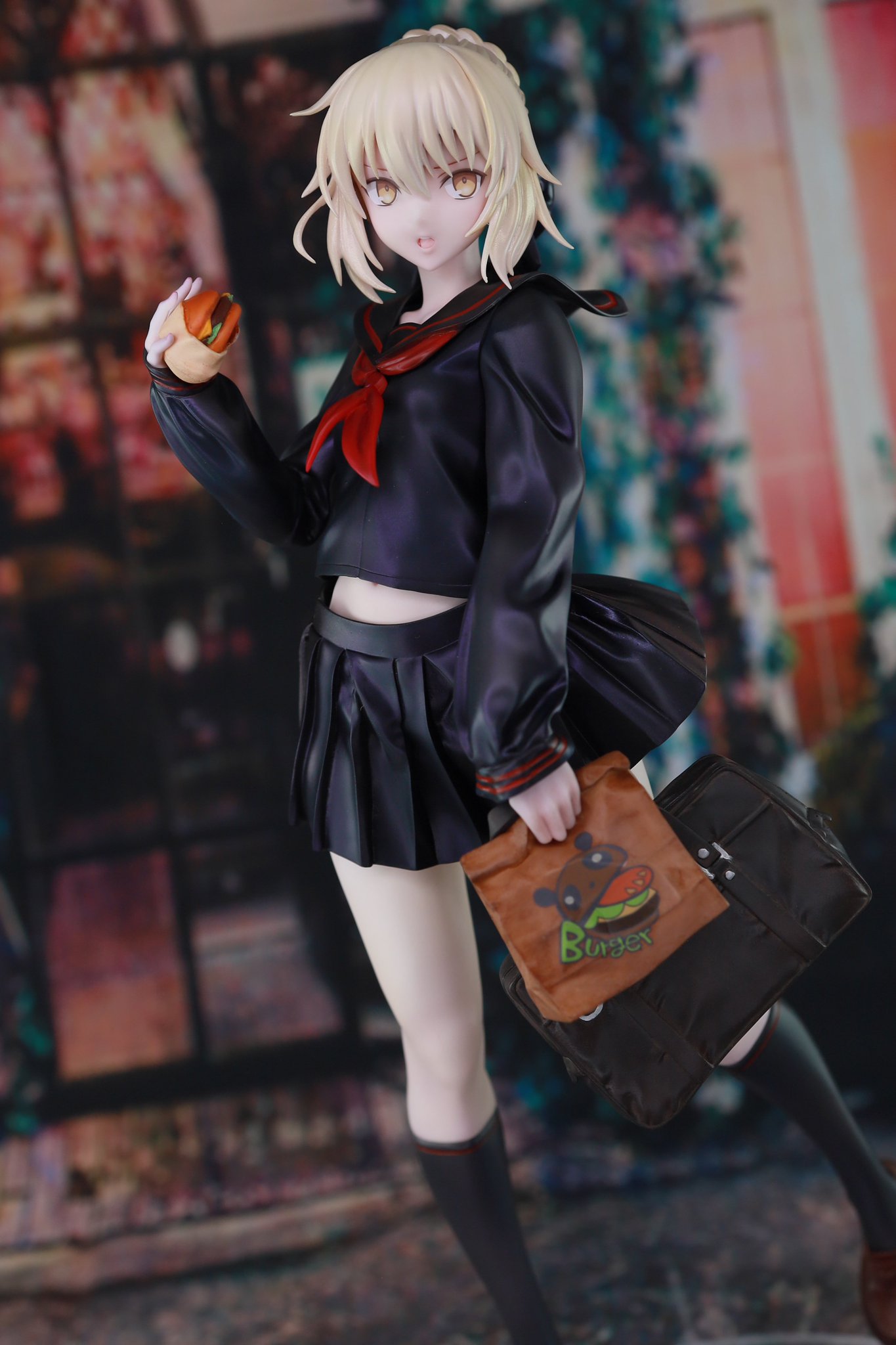 毎日値下げ　フリーイング　ギルガメッシュ グリズリーパンダ セイバーオルタ制服 フィギュア