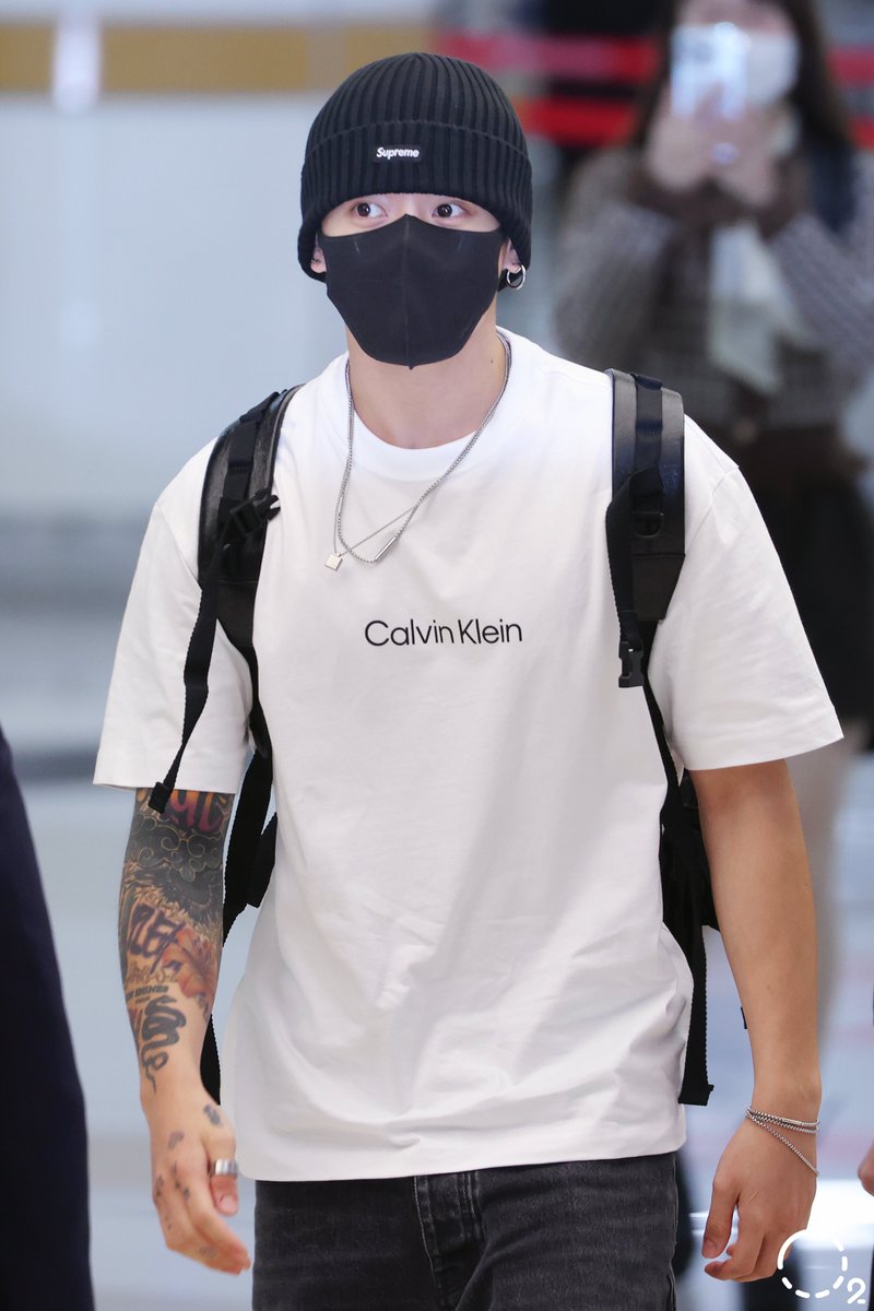 _oxygenO2's tweet image. 231020 정국 김포 입국

₍ᐢ..ᐢ₎♡̷̷̷ ༘☆

#정국 #JK #BTS #방탄소년단 
@BTS_twt