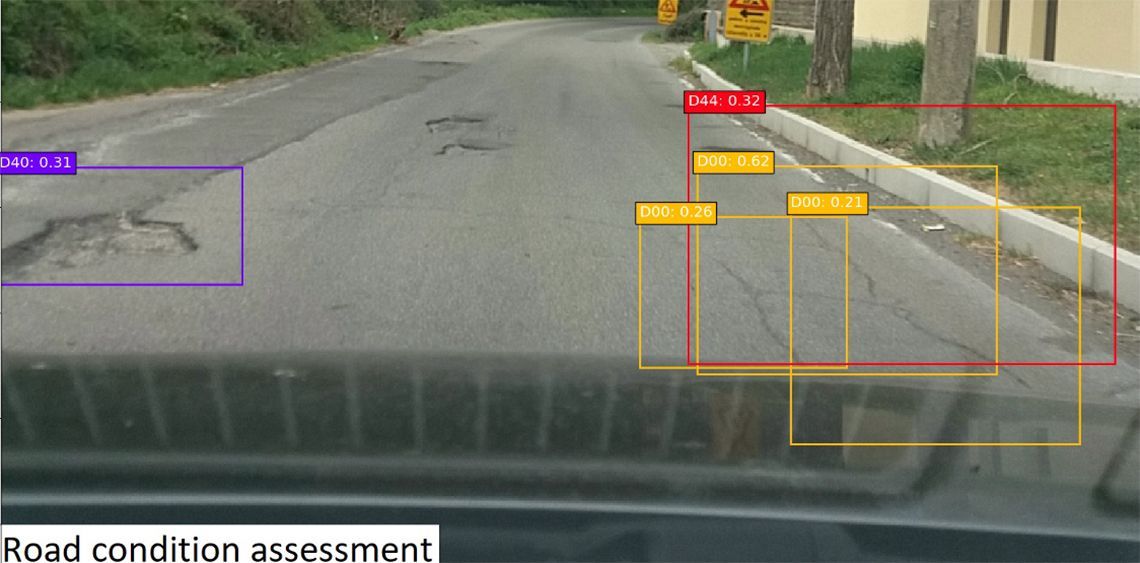 Cor_Com's tweet photo. La #SmartRoad targata #Enea: lampioni hi-tech per le #AutoConnesse. Il tratto di autostrada intelligente, realizzato al centro ricerche Casaccia di Roma, prevede l’implementazione di un veicolo elettrico a guida autonoma e 22 impianti di illuminazione. https://t.co/HDSUTqbNdr https://t.co/qore56VniP